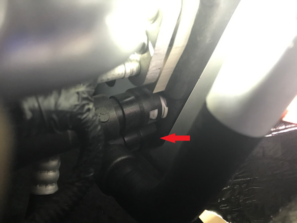 2015–2016 trucks: optionally swap the heater core hose